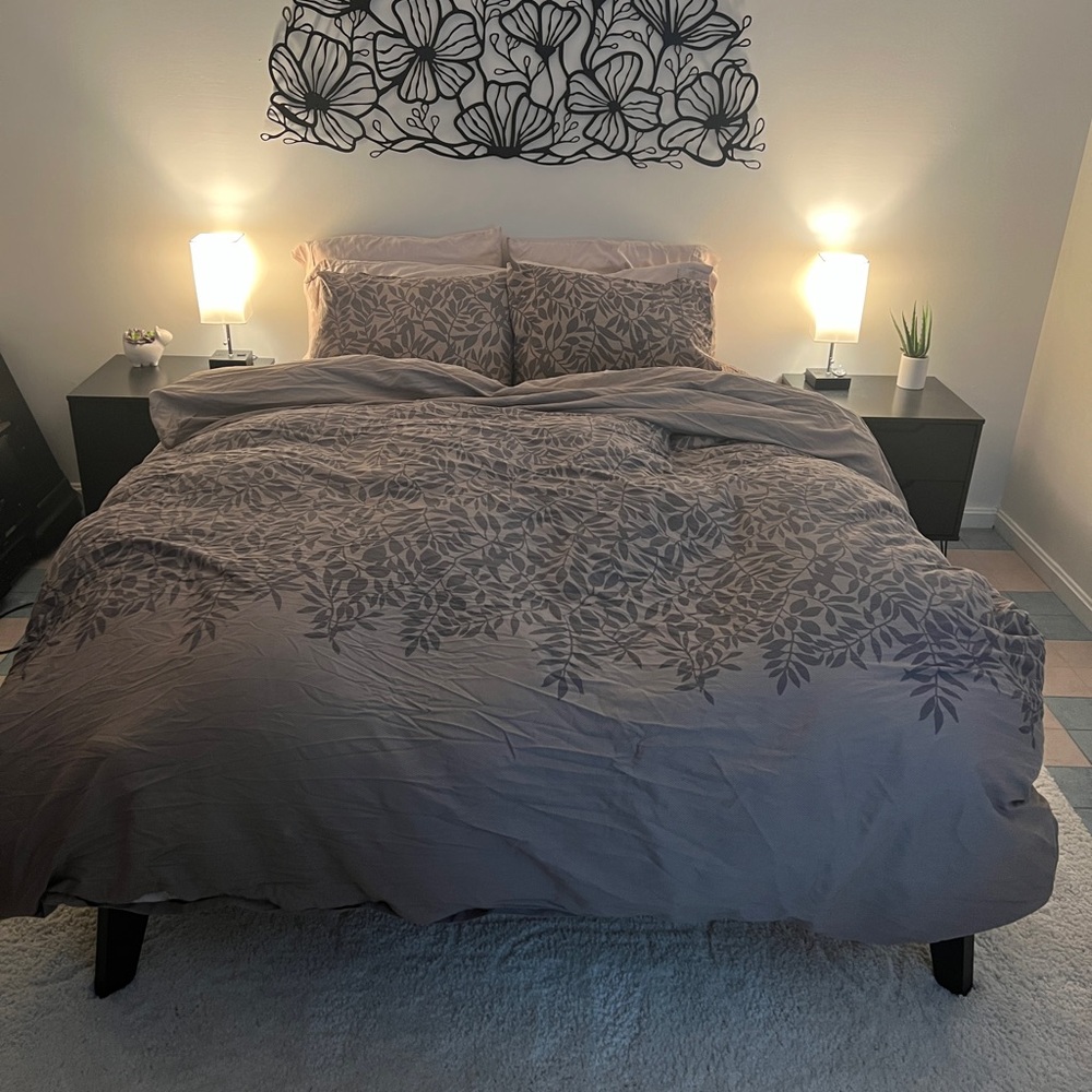 Calvin Klein Madeira Lavender Floral bedding Set duvet